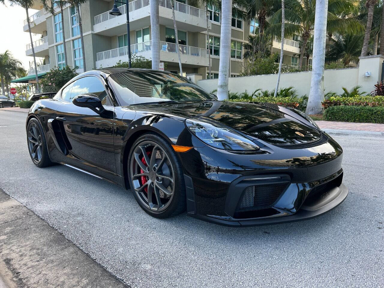 Used 2021 Porsche 718 Cayman GT4 image 2