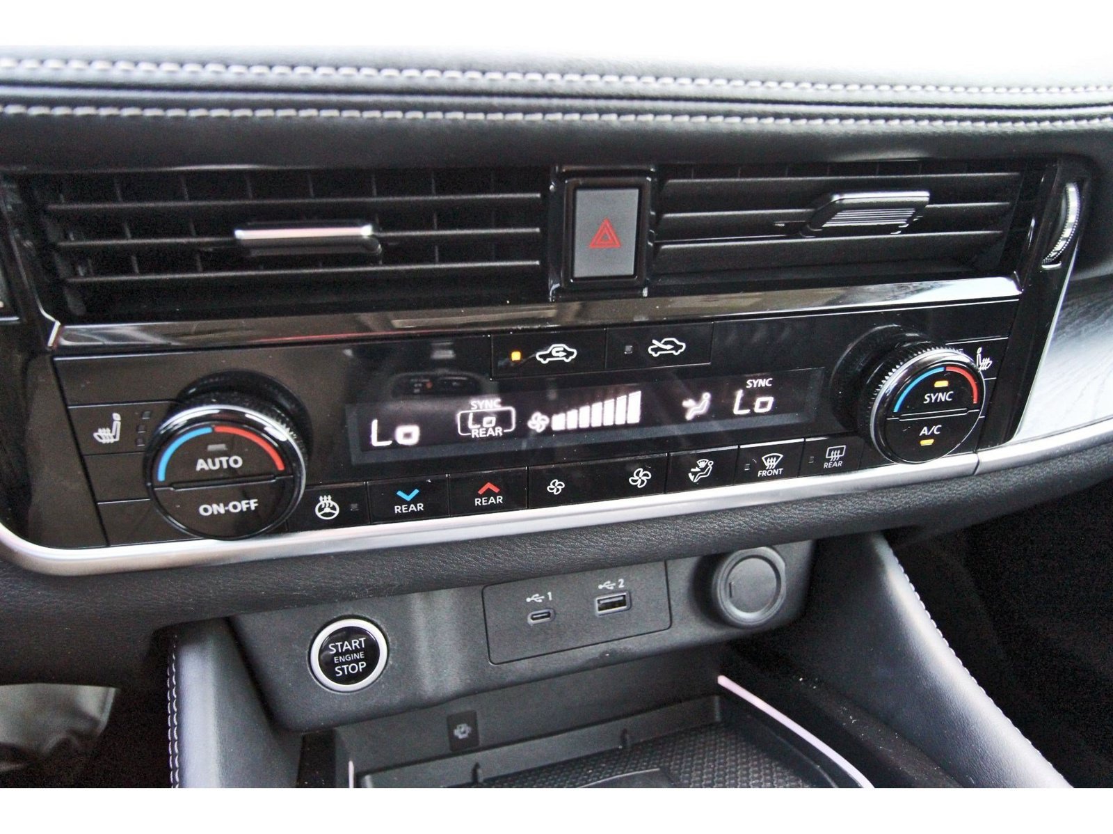 Used 2021 Nissan Rogue Platinum FWD image 27