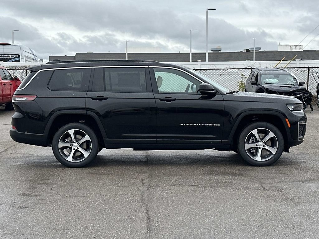 New 2026 Jeep Grand Cherokee L Limited AWD/4WD image 2