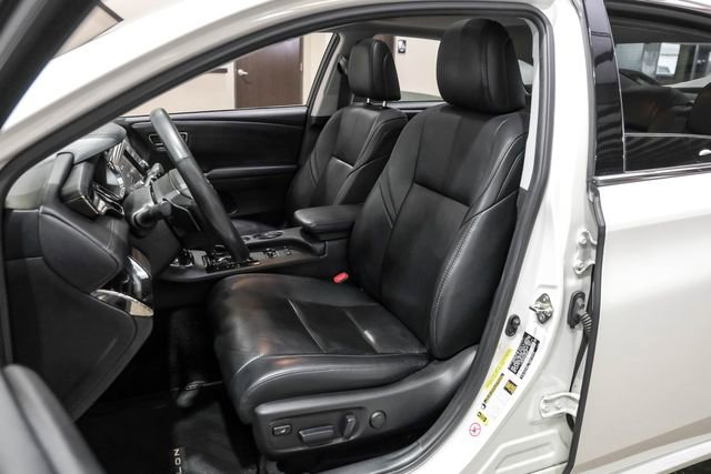 Used 2014 Toyota Avalon Limited FWD image 37