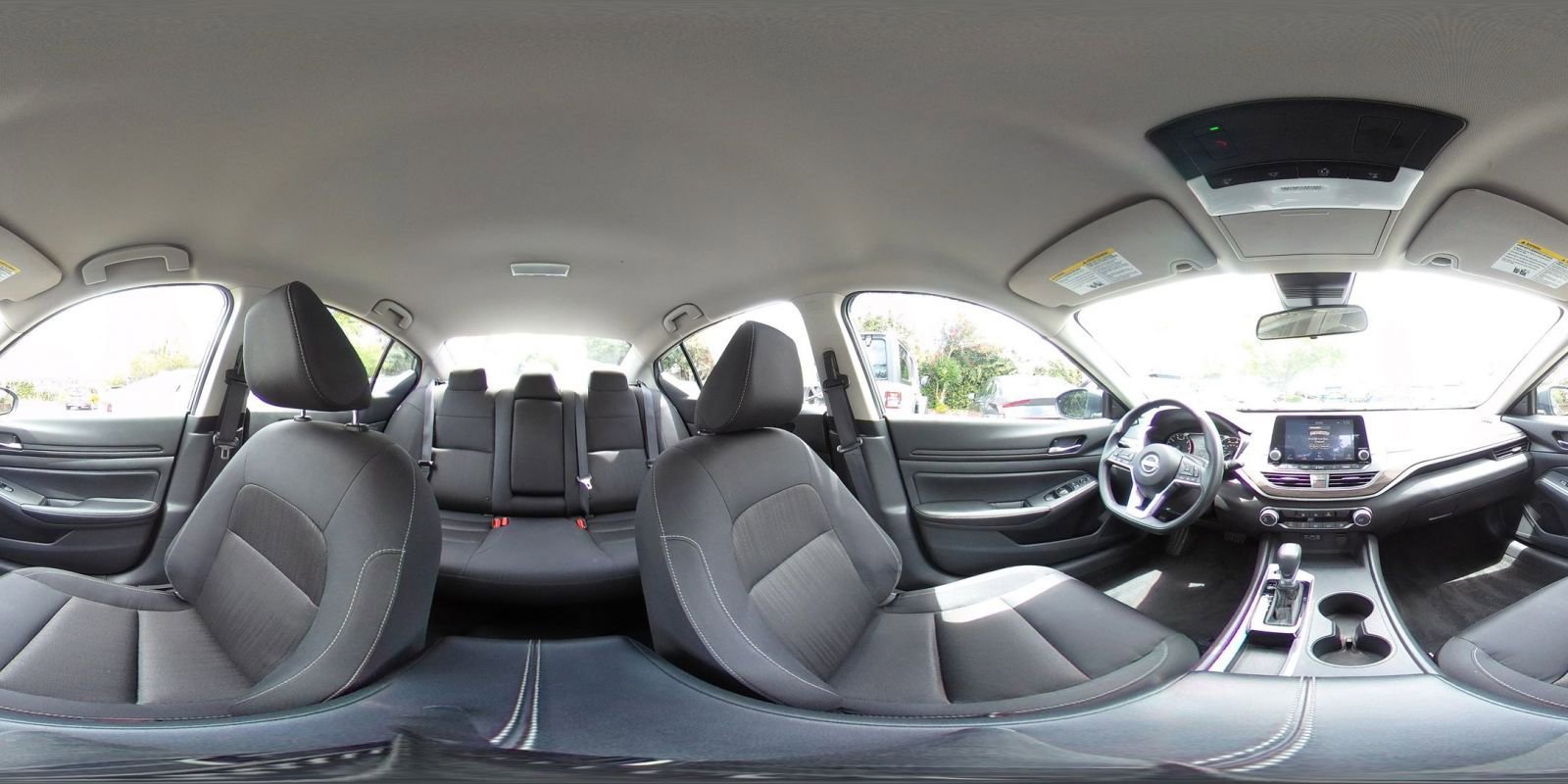 Used 2025 Nissan Altima 2.5 SV FWD image 42