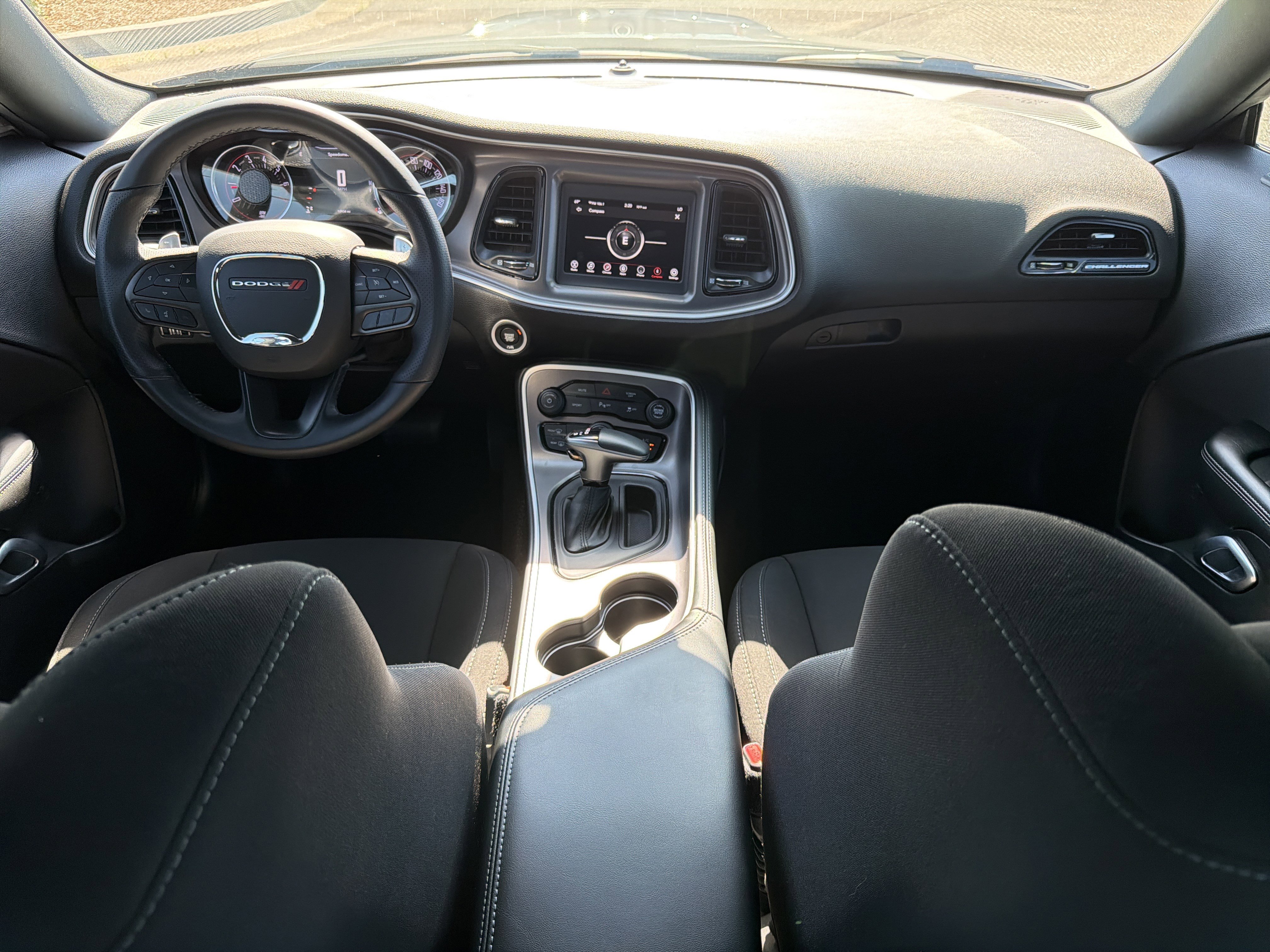 Used 2022 Dodge Challenger GT image 4