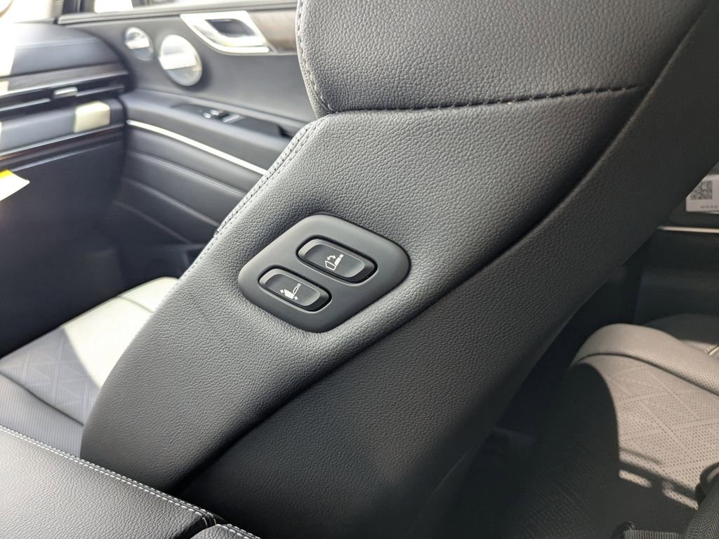 New 2025 Genesis GV80 3.5T Advanced image 11