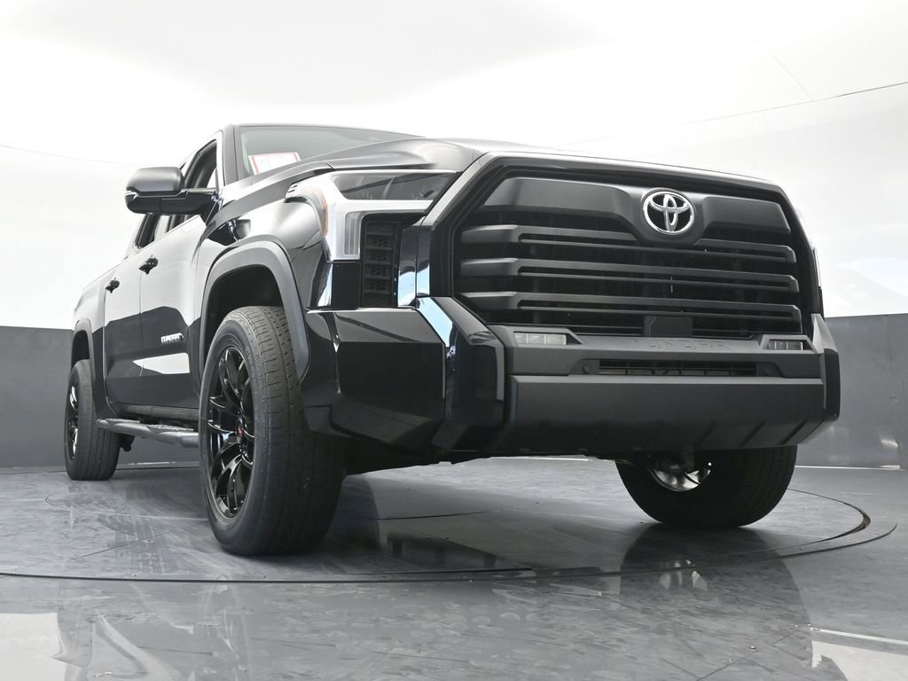 Used 2023 Toyota Tundra SR5 w/ SR5 Premium Package AWD/4WD image 62