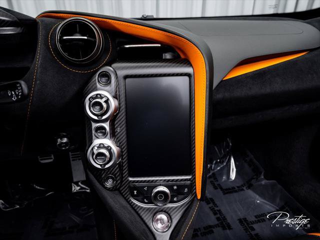 Used 2020 McLaren 720S Performance RWD image 44
