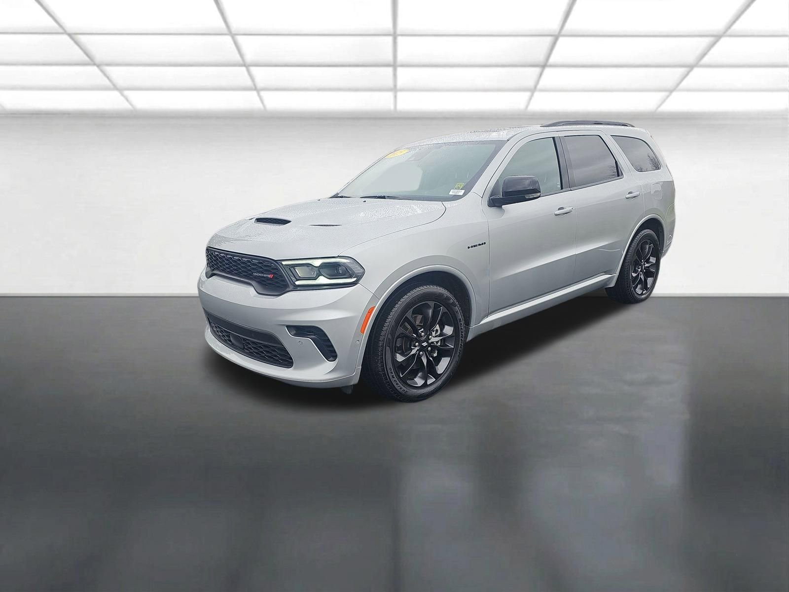 Certified 2025 Dodge Durango R/T w/ Blacktop Package AWD/4WD image 10