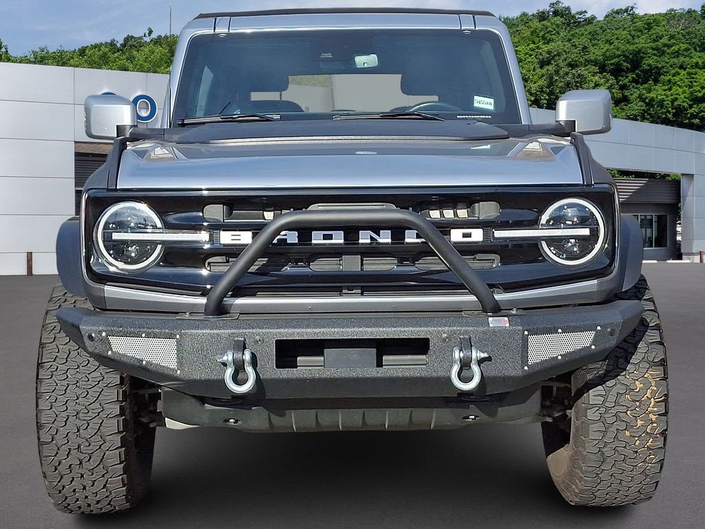 Used 2023 Ford Bronco Outer Banks image 2