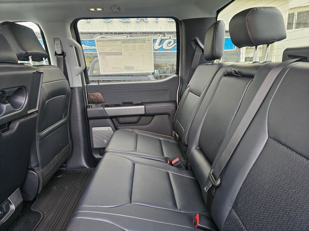 New 2026 Ford F350 Lariat w/ FX4 Off-Road Package image 9