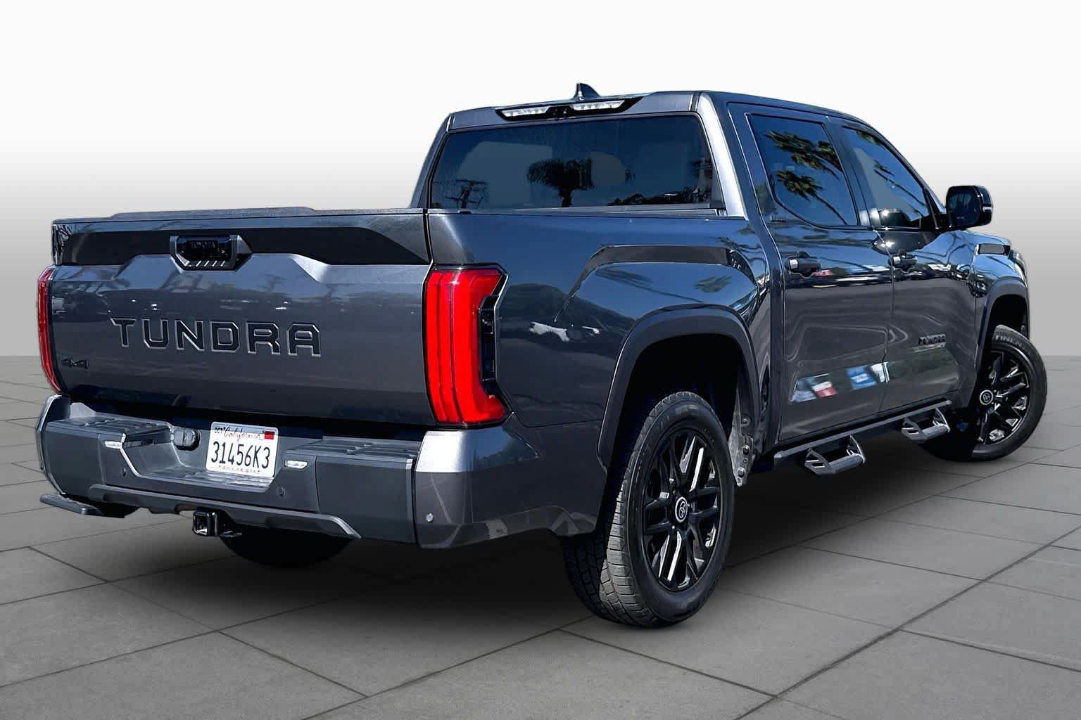 Used 2024 Toyota Tundra Limited AWD/4WD image 12