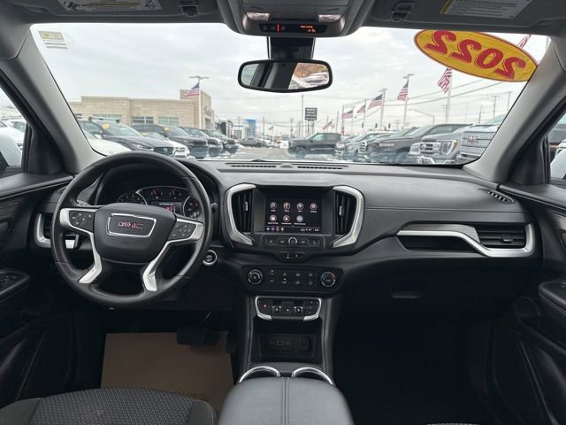 Used 2022 GMC Terrain SLE image 19