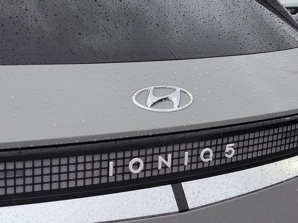 Used 2024 Hyundai Ioniq 5 Limited image 27