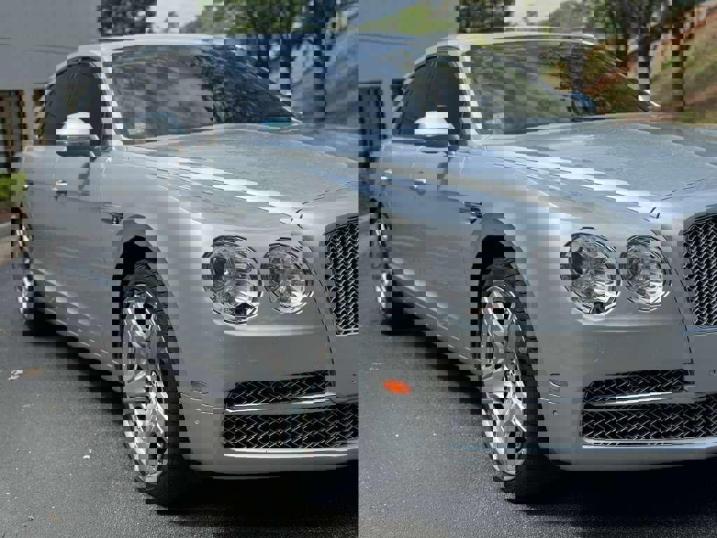 Used 2014 Bentley Flying Spur W12 image 12