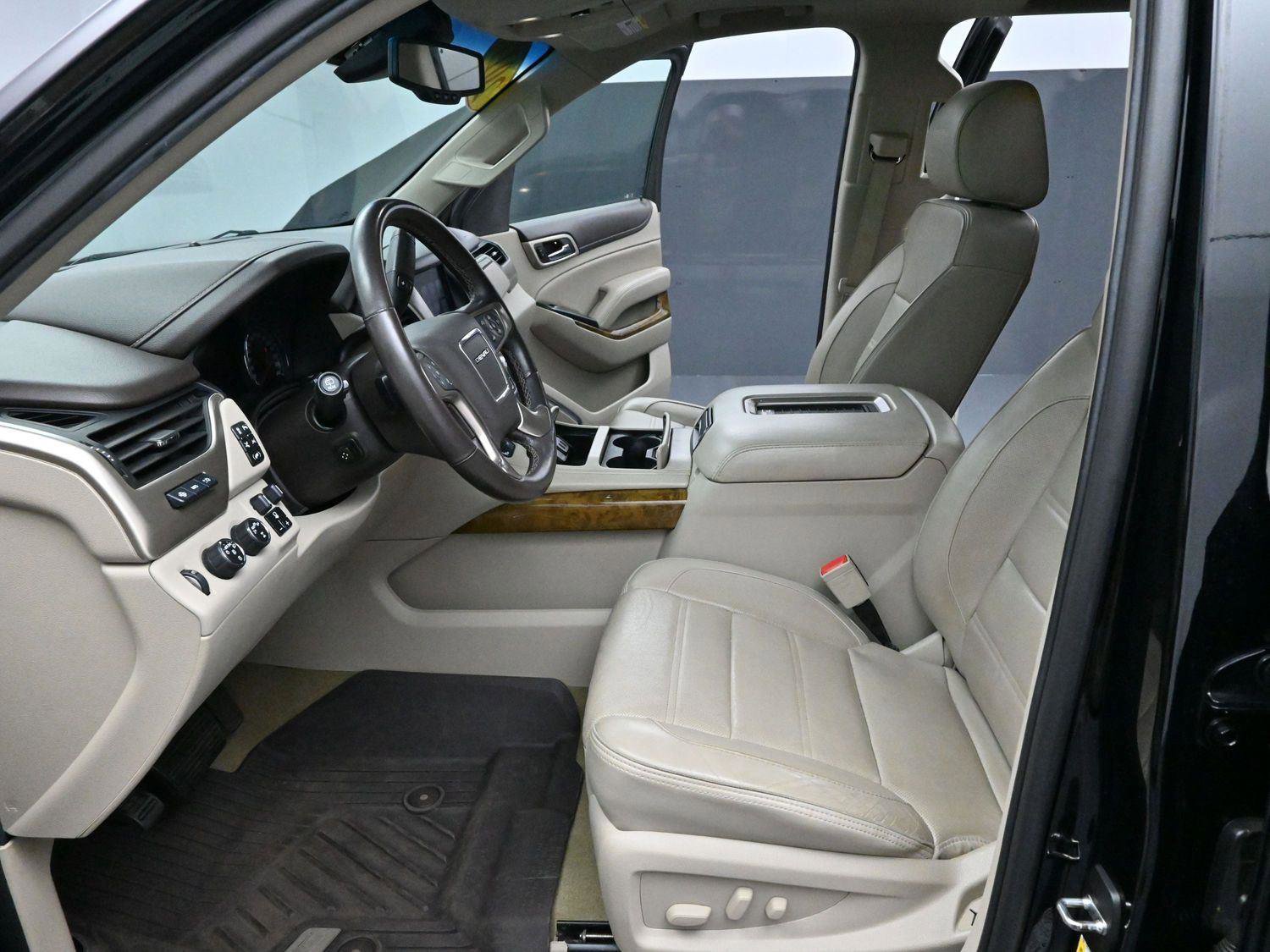 Used 2017 GMC Yukon Denali image 13