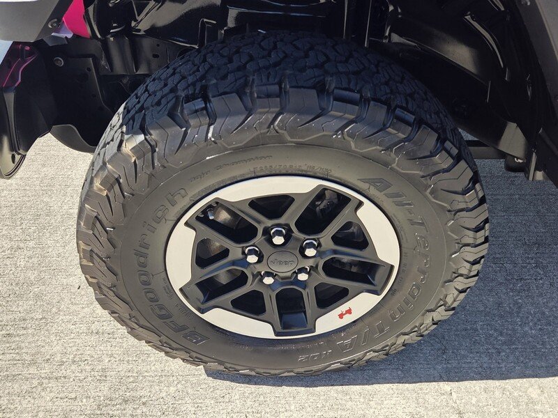 Used 2020 Jeep Wrangler Rubicon AWD/4WD image 9