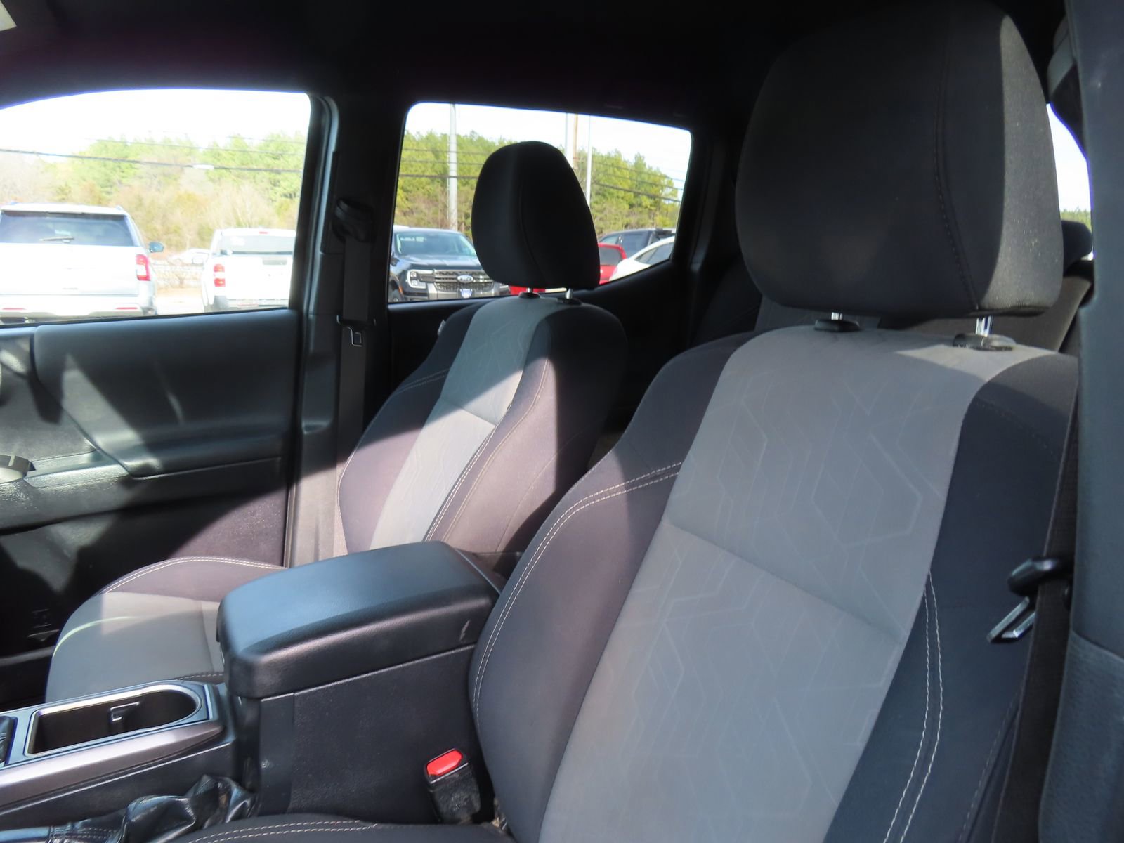 Used 2021 Toyota Tacoma TRD Sport image 30