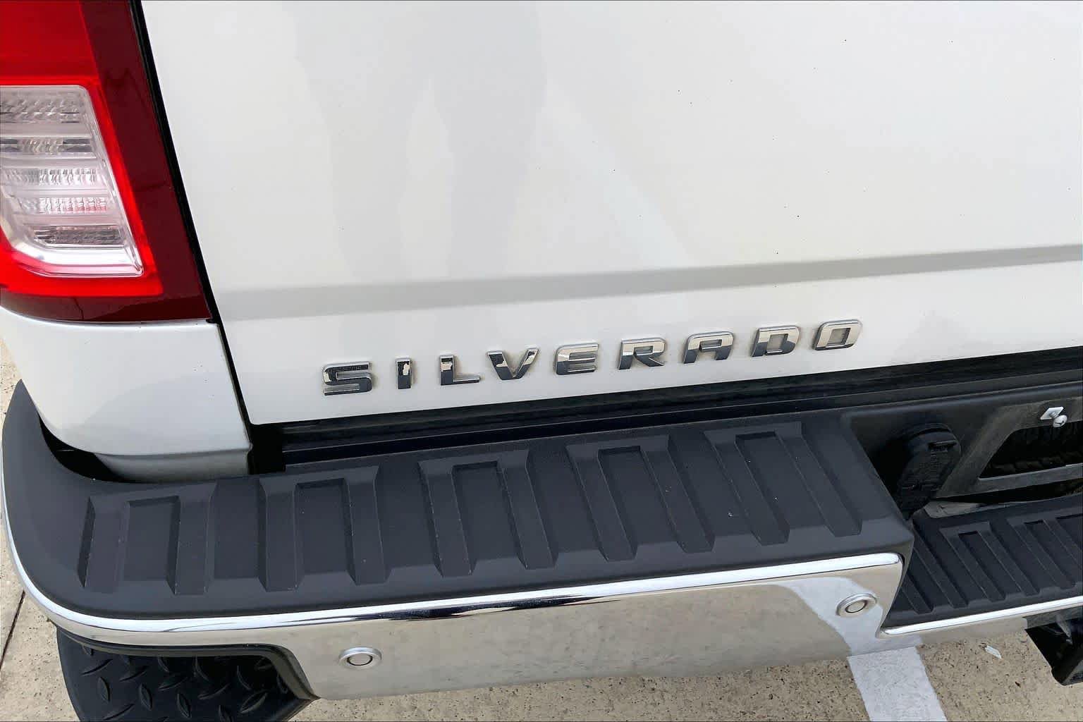 Used 2016 Chevrolet Silverado 1500 LTZ w/ Texas Edition RWD image 10
