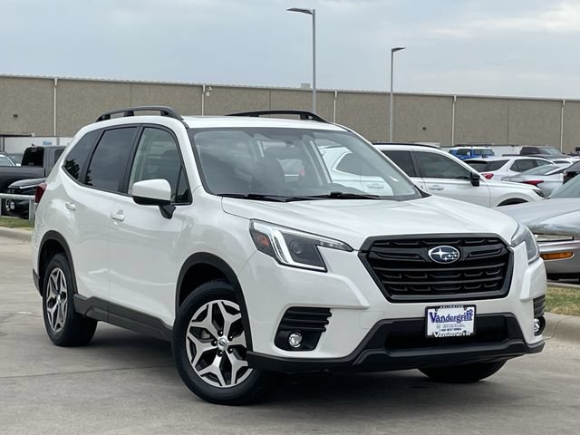 Used 2024 Subaru Forester Premium AWD/4WD image 2
