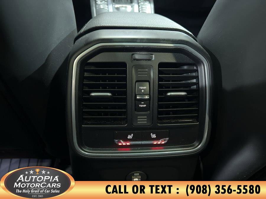 Used 2018 Porsche Macan S image 27