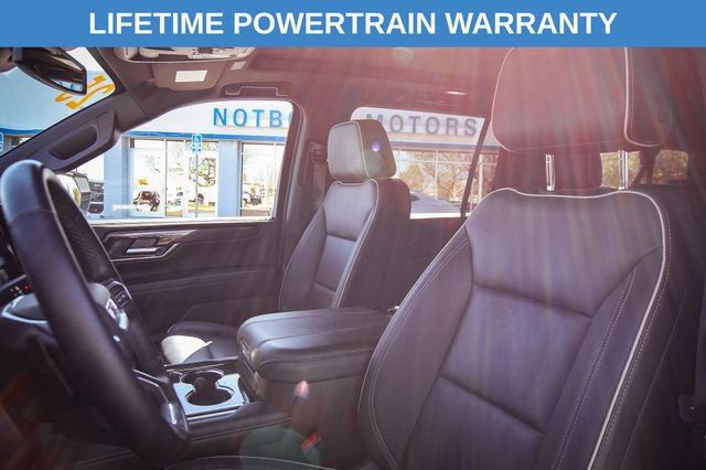Used 2025 GMC Yukon XL Elevation AWD/4WD image 16