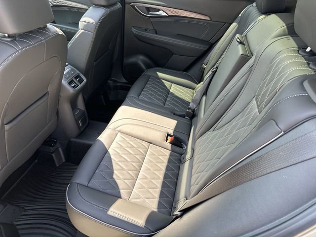 Certified 2023 Buick Envision Avenir AWD/4WD image 27