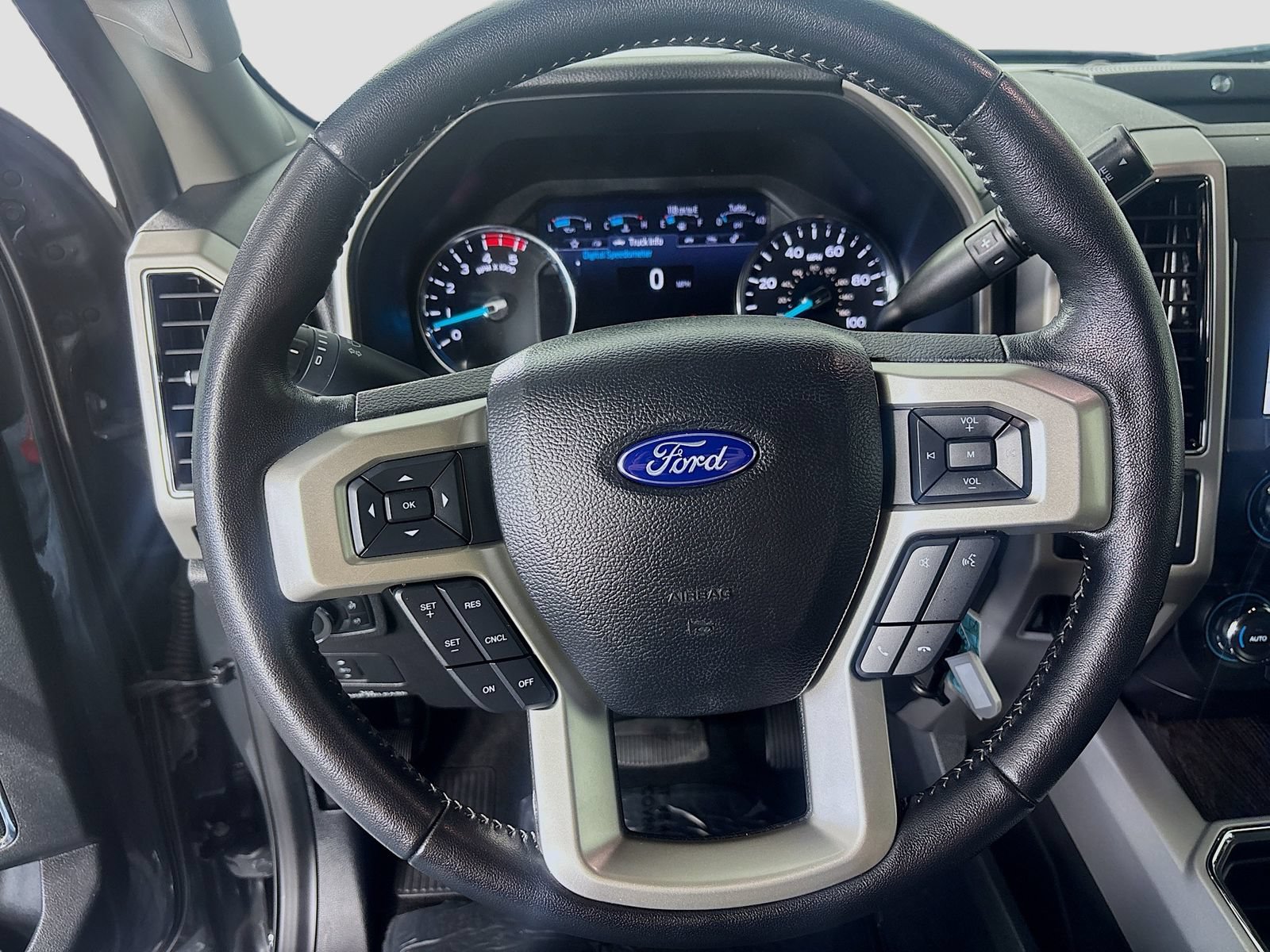 Certified 2021 Ford F250 Lariat w/ Chrome Package AWD/4WD image 11