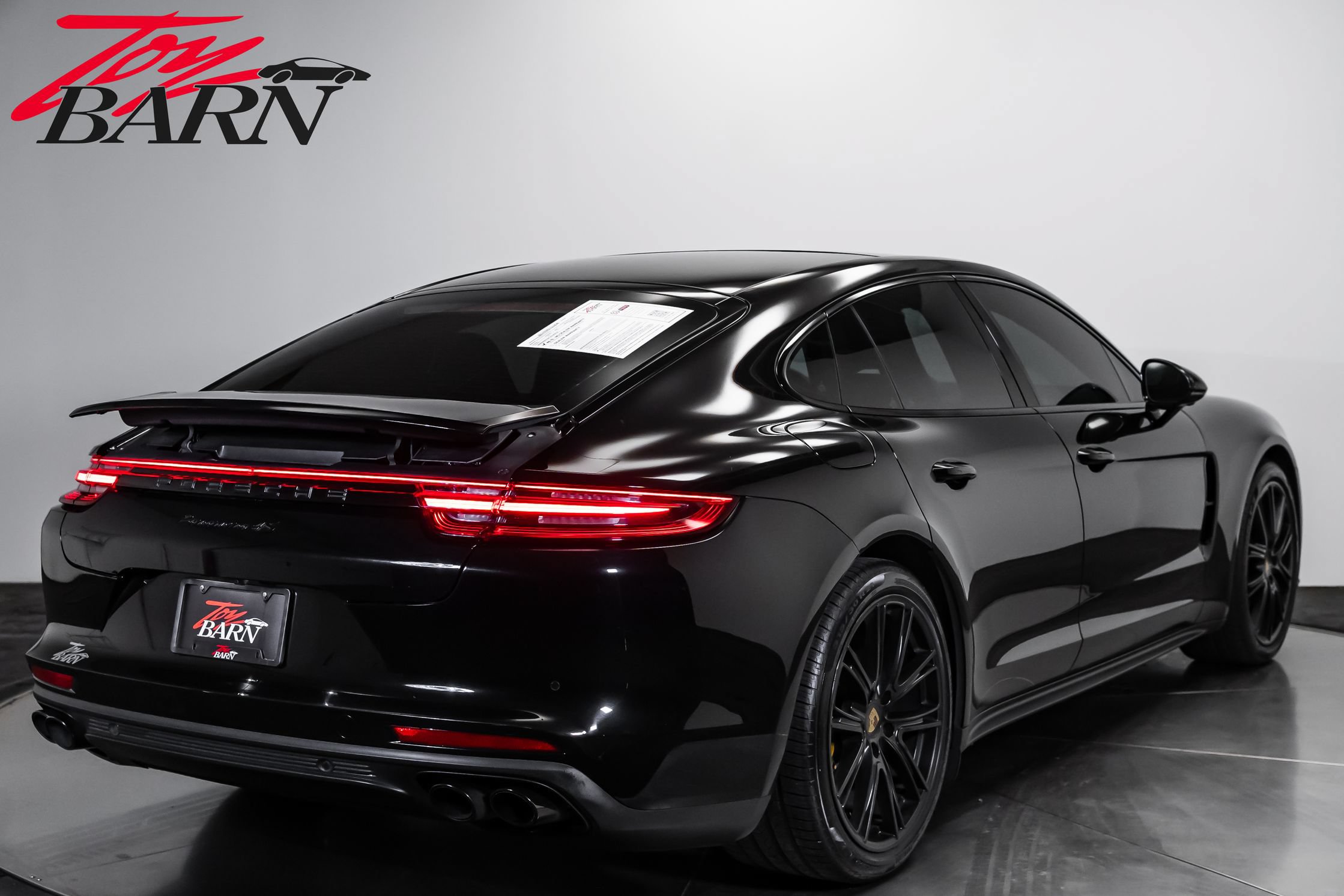Used 2020 Porsche Panamera 4S AWD/4WD image 5