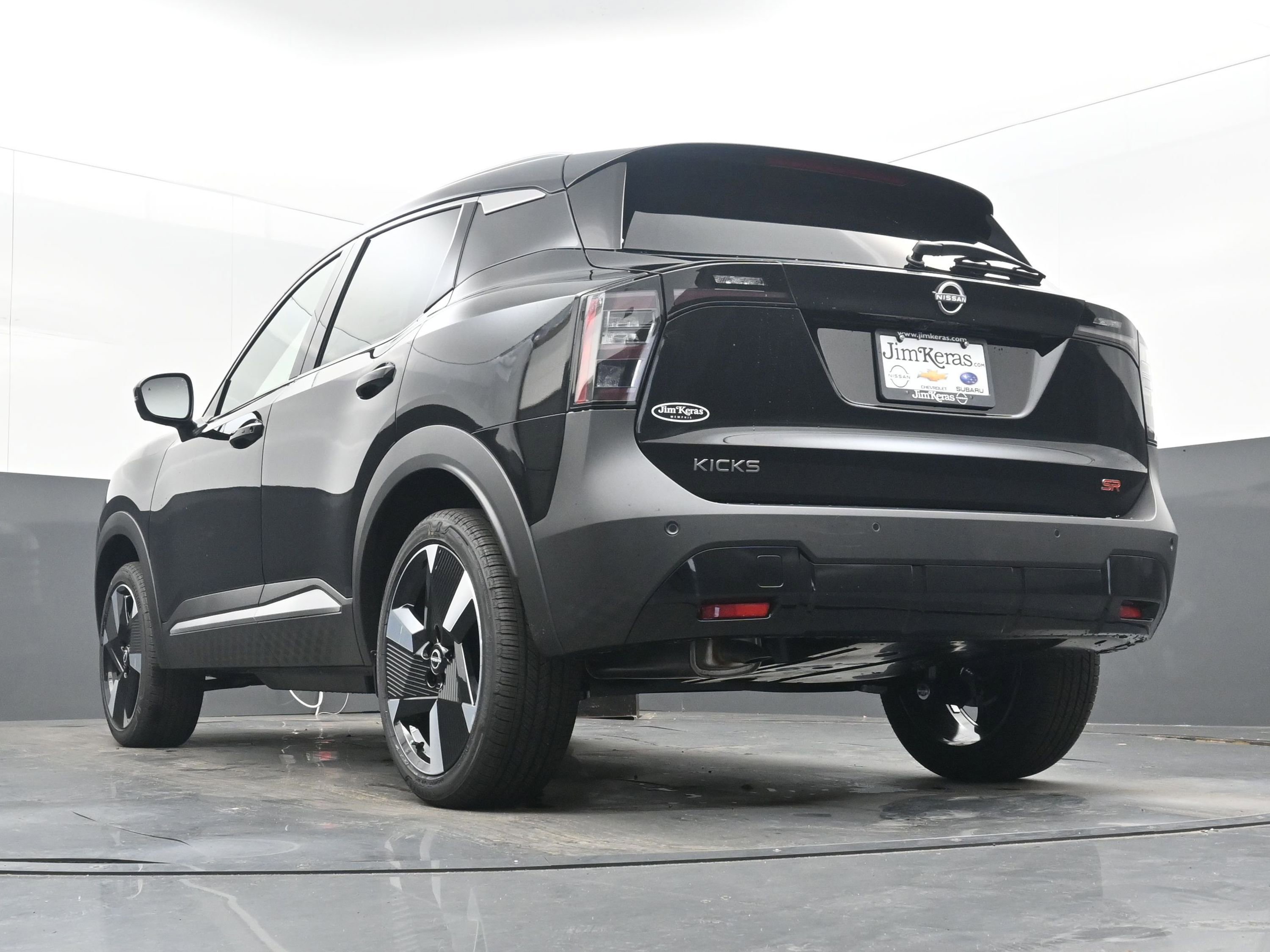 Used 2025 Nissan Kicks SR image 23