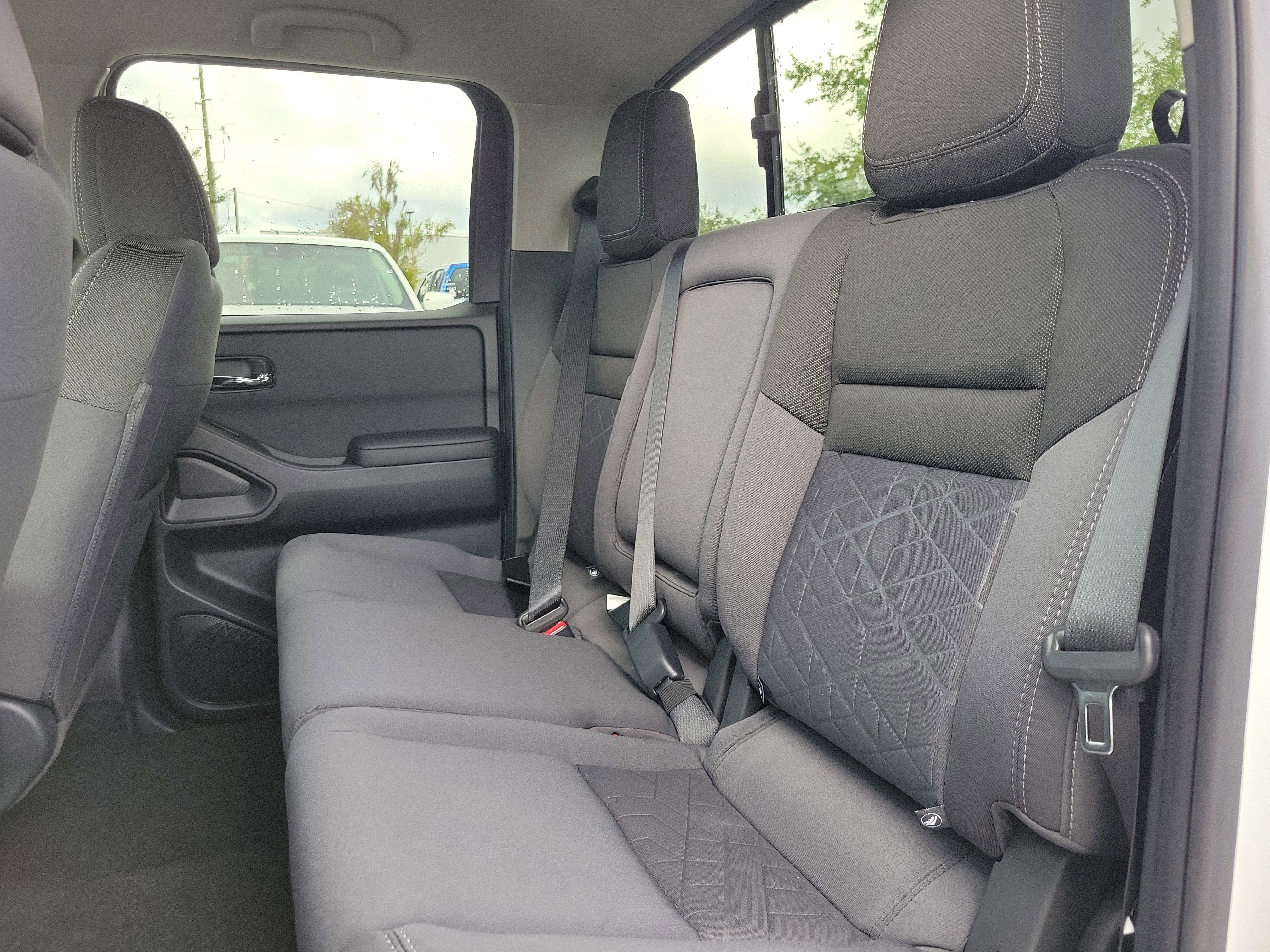 New 2026 Nissan Frontier SV image 9