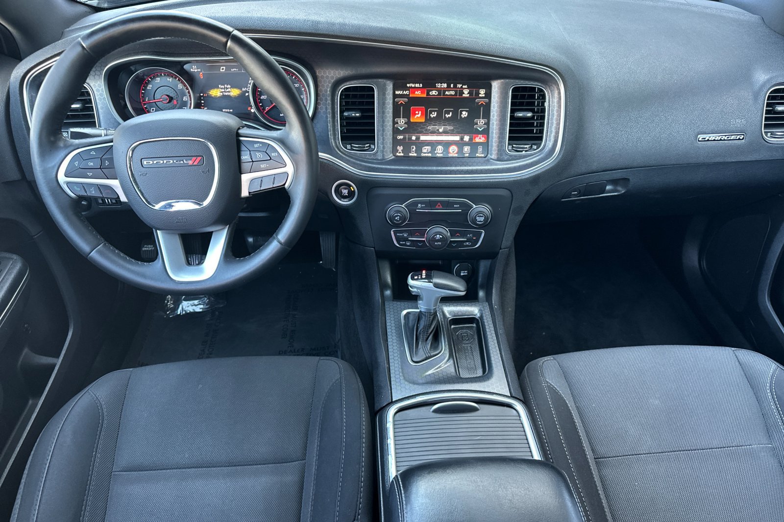 Used 2016 Dodge Charger SXT RWD image 13