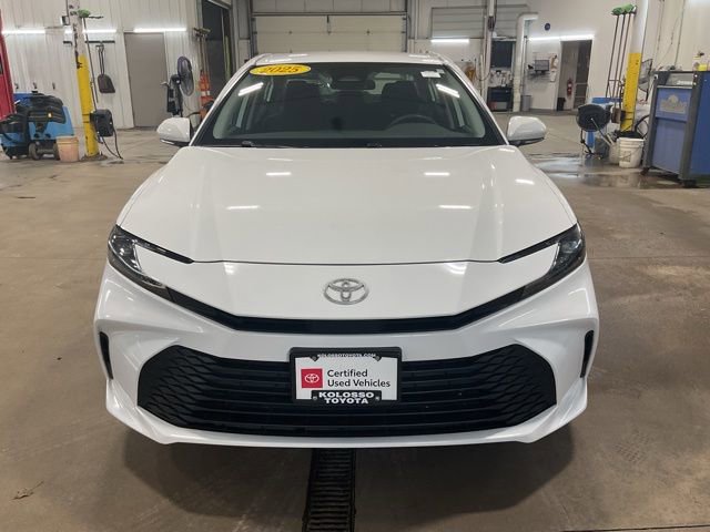 Used 2025 Toyota Camry LE image 2