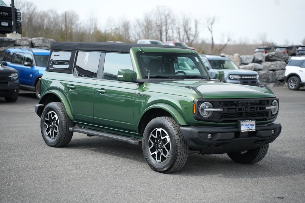 Used 2022 Ford Bronco Outer Banks AWD/4WD image 3