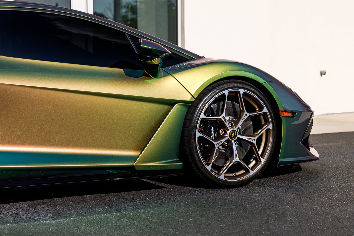 Used 2024 Lamborghini Revuelto AWD/4WD image 43