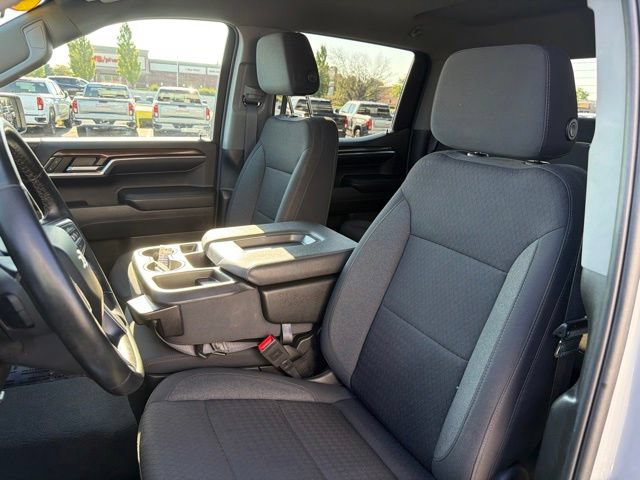 Used 2024 Chevrolet Silverado 1500 LT AWD/4WD image 18