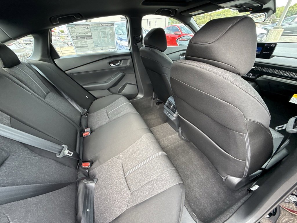 Used 2025 Honda Accord Sport image 38