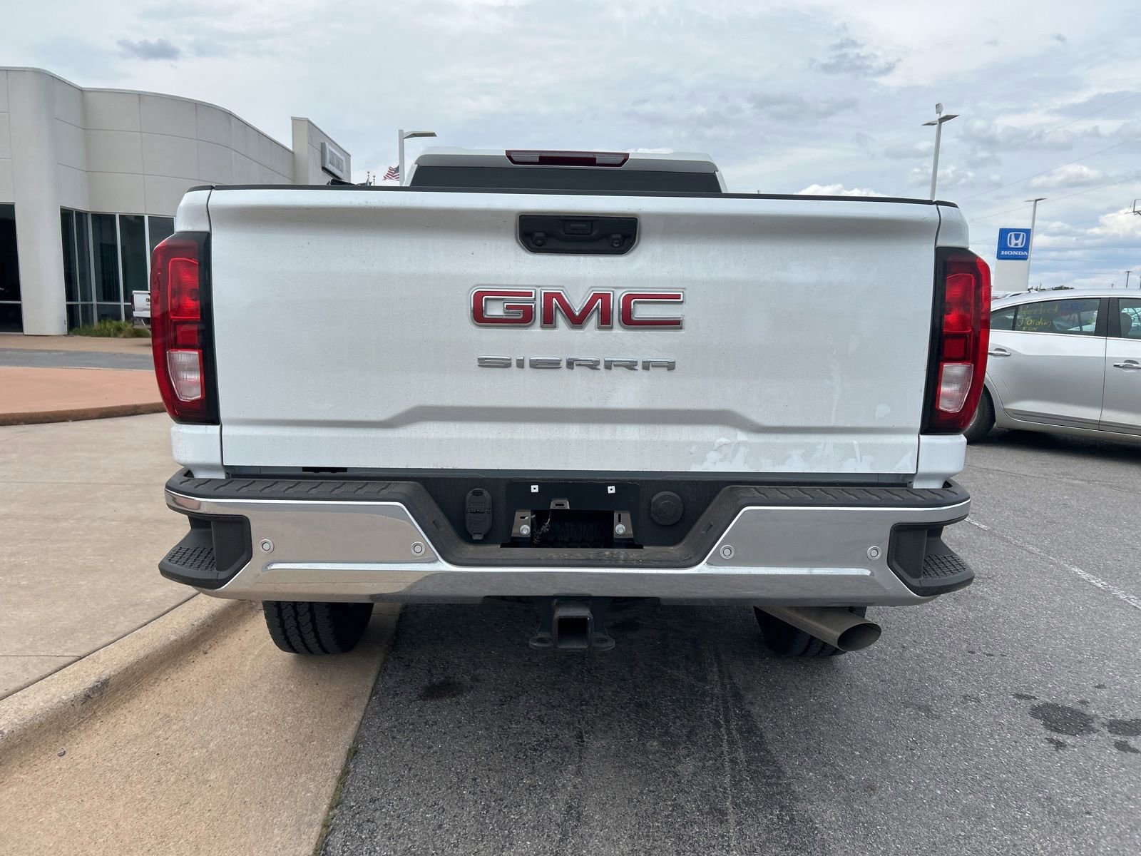Used 2026 GMC Sierra 2500 Pro w/ 1SA Pro Safety Plus Package AWD/4WD image 6