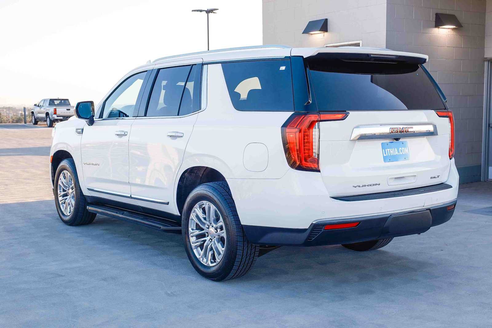 Used 2021 GMC Yukon SLT RWD image 6