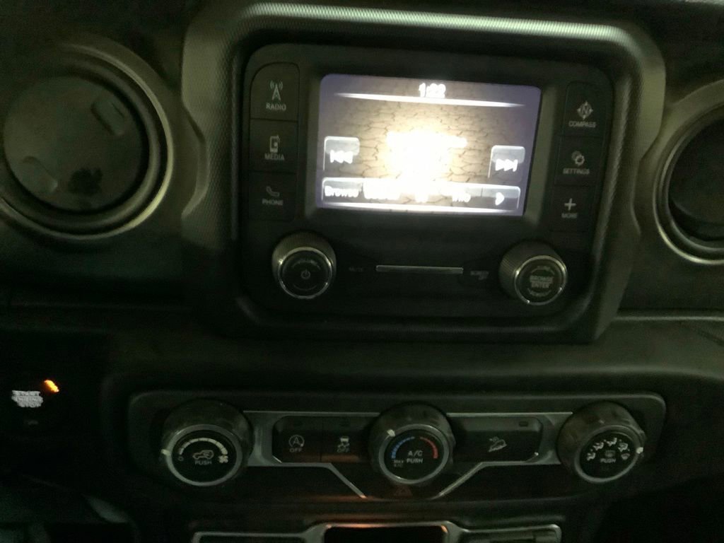 Used 2021 Jeep Wrangler Sport AWD/4WD image 23