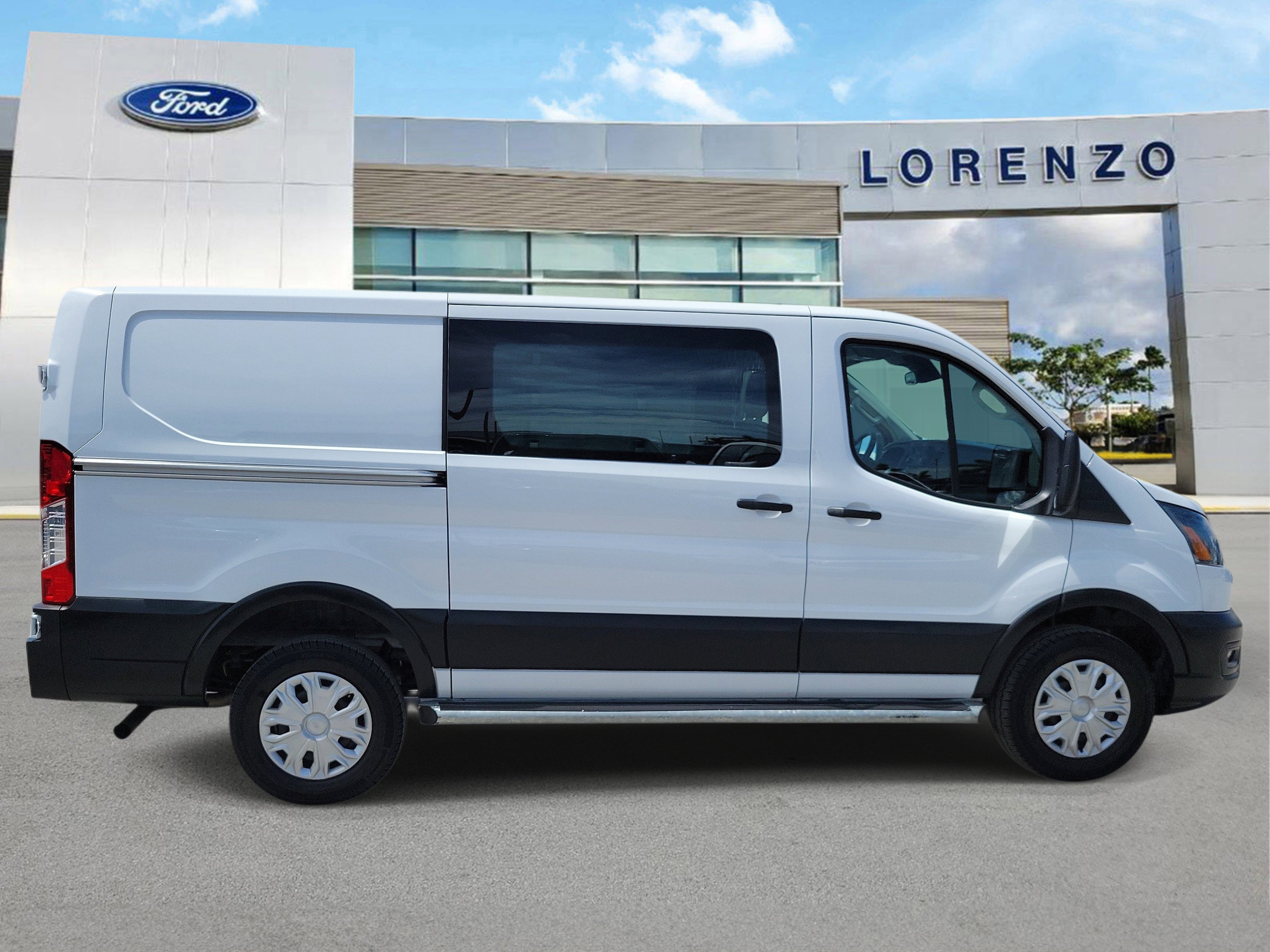 Used 2025 Ford Transit 250 Low Roof w/ Exterior Upgrade Package RWD image 4