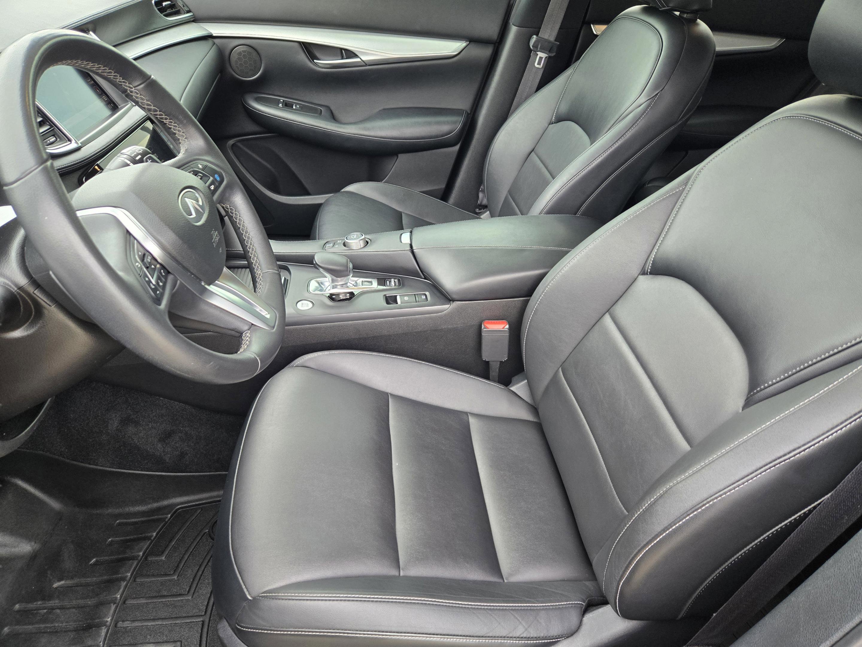 Used 2021 INFINITI QX50 Essential FWD image 9