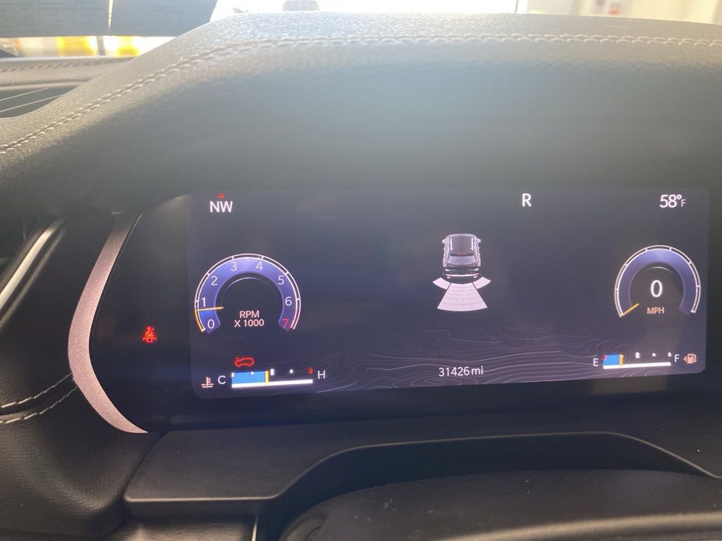 Used 2023 Jeep Grand Cherokee Limited w/ Black Appearance Package image 35