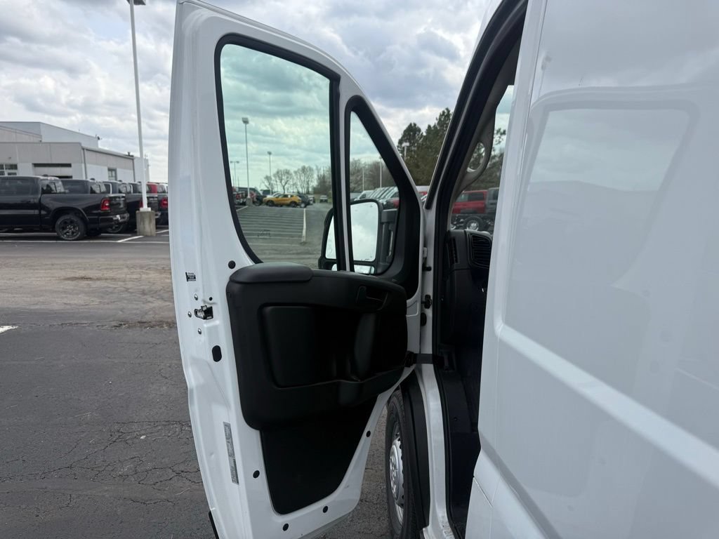 Used 2024 RAM ProMaster 3500 w/ Delivery Van Package FWD image 12