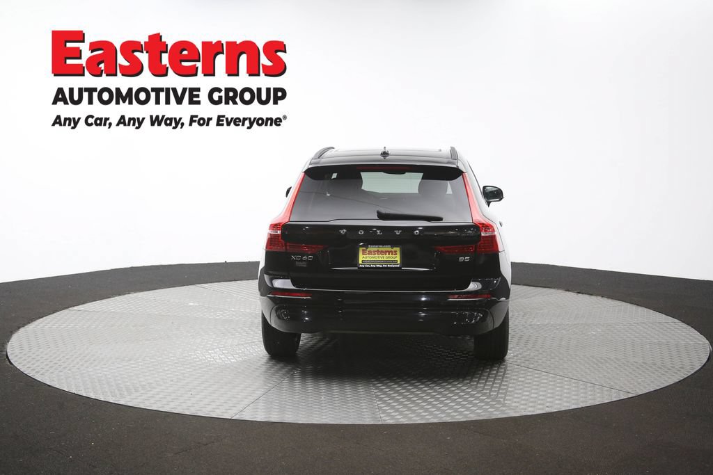 Used 2023 Volvo XC60 B5 Core FWD image 37