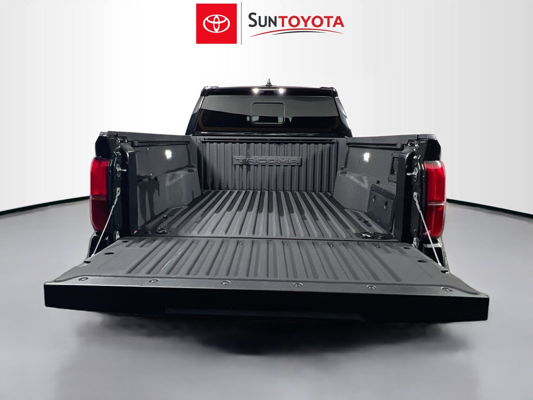 Used 2024 Toyota Tacoma TRD Sport image 34