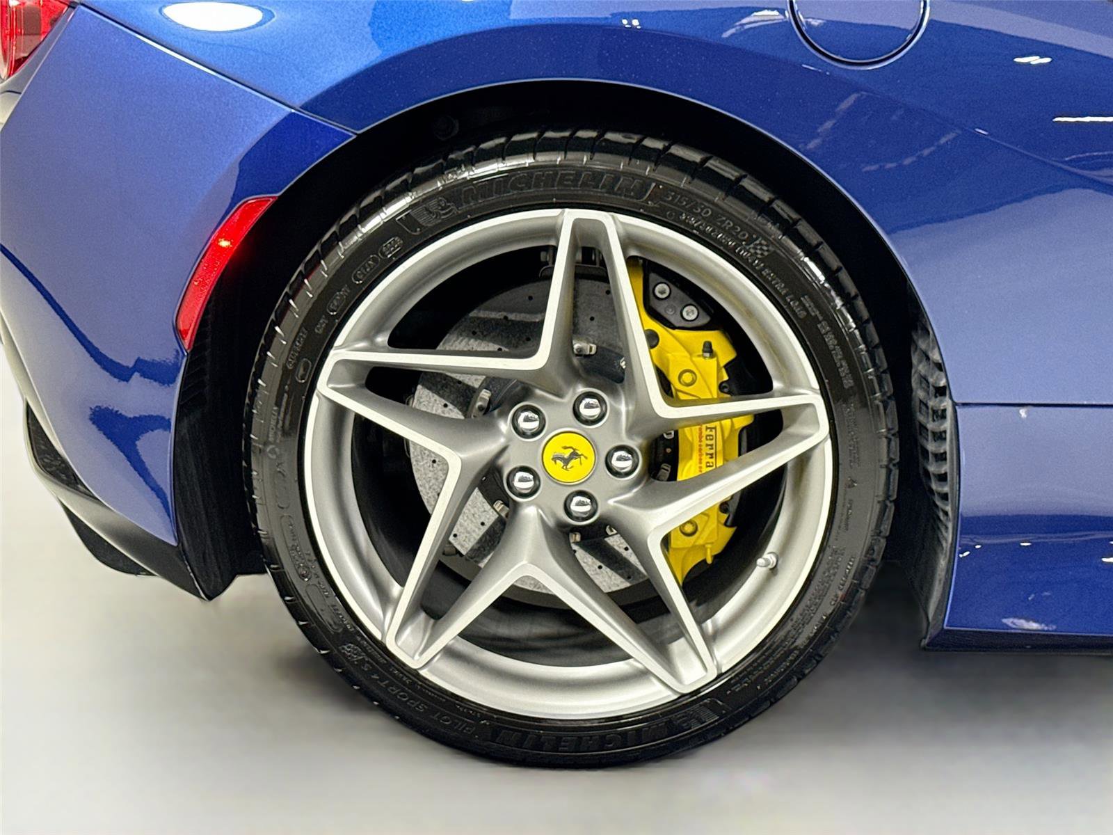 Used 2022 Ferrari F8 Tributo image 36