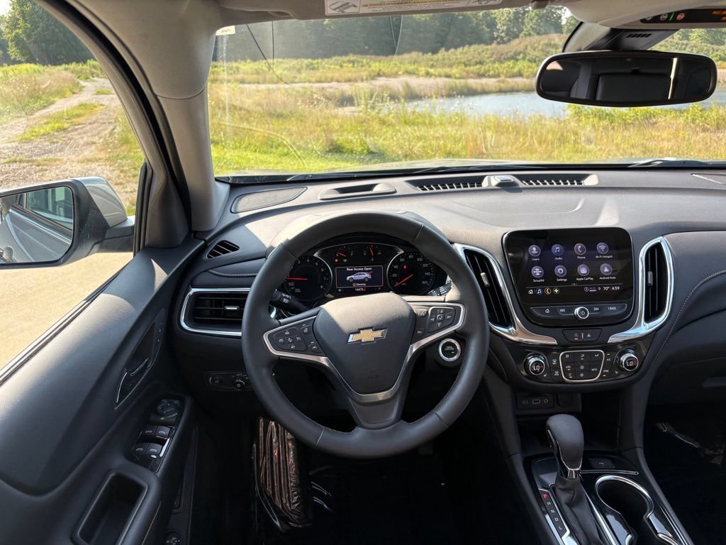 Used 2023 Chevrolet Equinox Premier FWD image 46