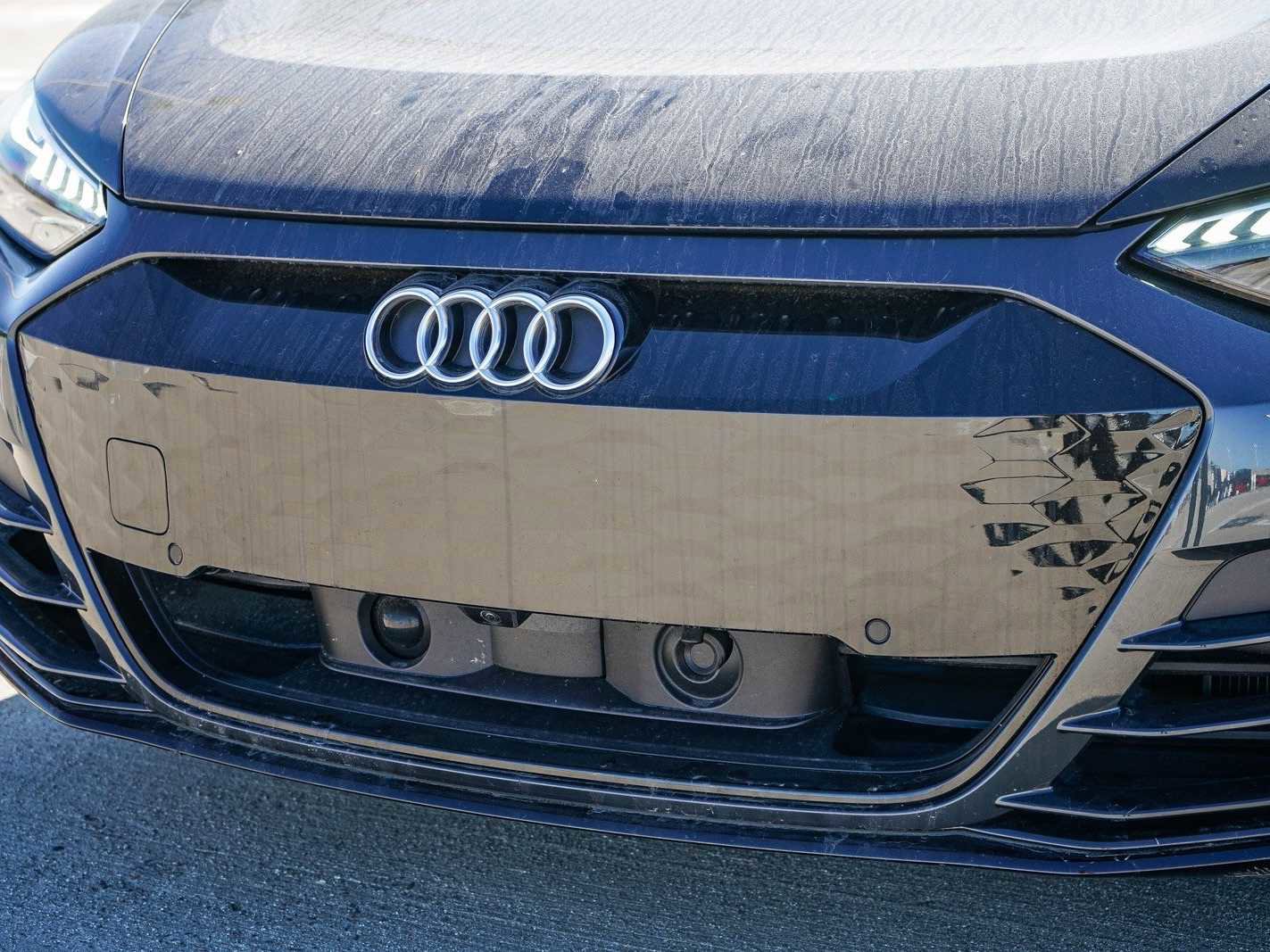 Used 2023 Audi e-tron GT Prestige w/ Prestige Package image 8