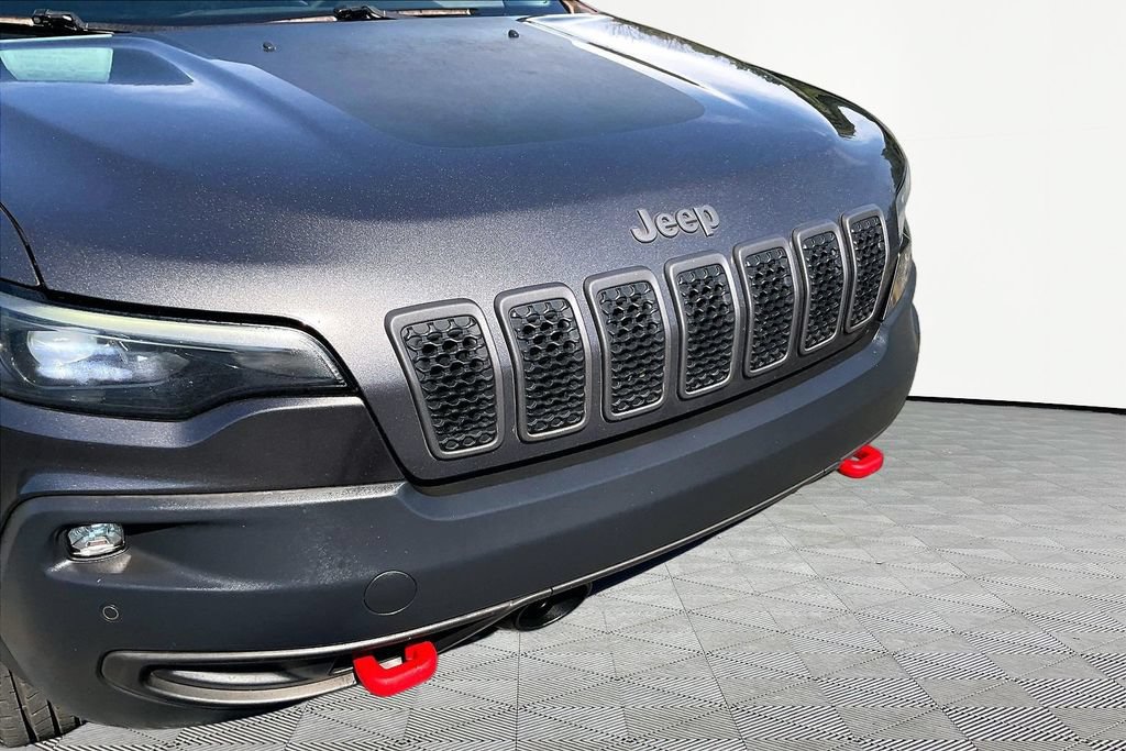 Used 2019 Jeep Cherokee Trailhawk AWD/4WD image 35
