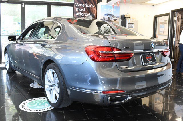 Used 2019 BMW 750i xDrive w/ Executive Package AWD/4WD image 14