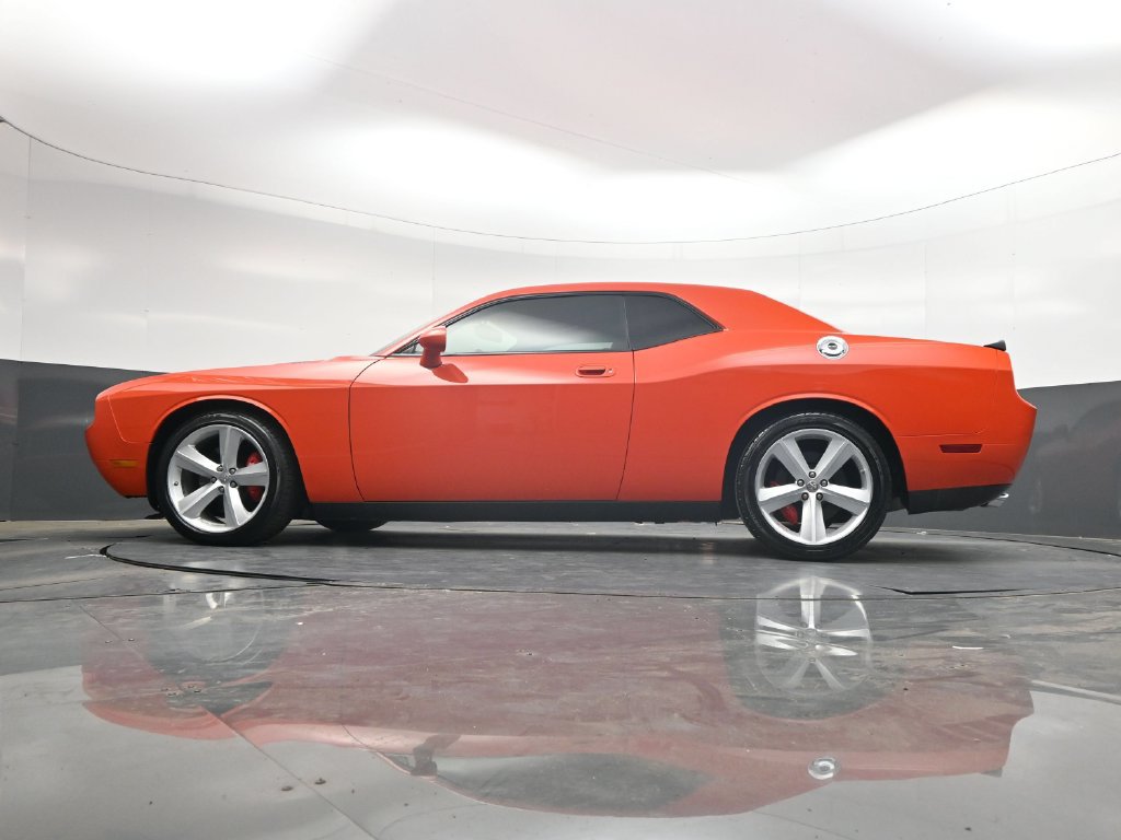Used 2009 Dodge Challenger SRT8 RWD image 31