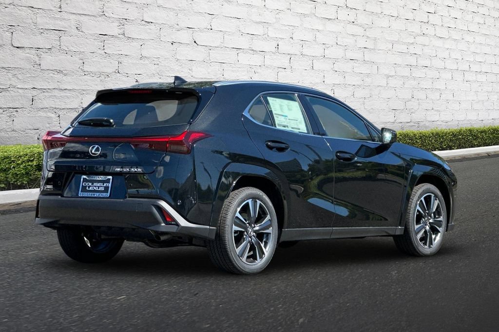 New 2026 Lexus UX 300h AWD image 4
